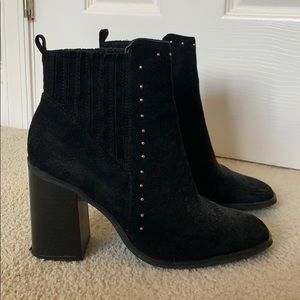 Forever 21 black booties!